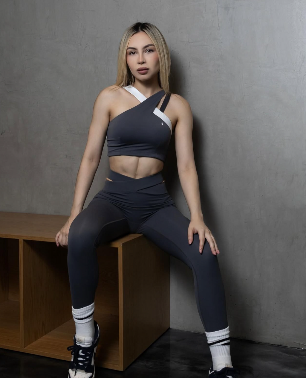 CROSSED SET